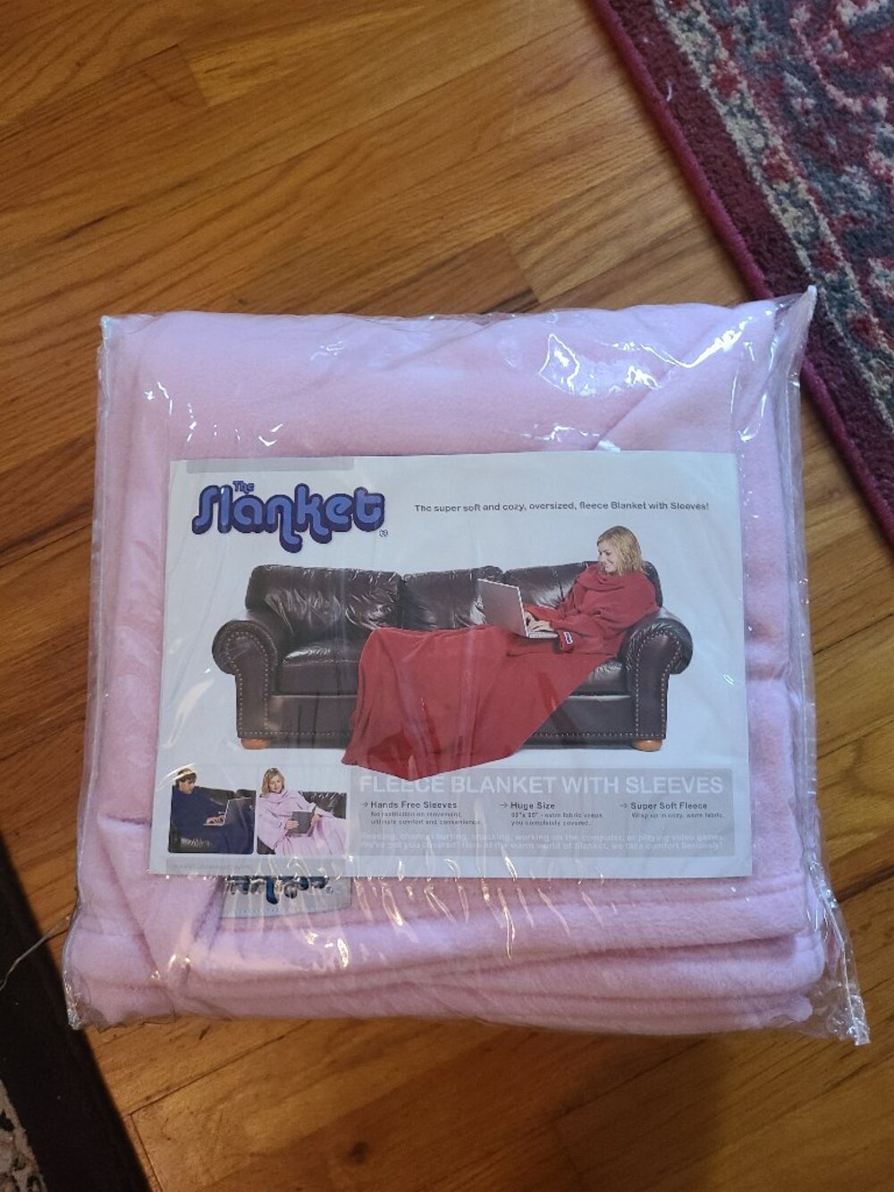 NEW VTG 2009 The Slanket Blanket with Sleeves Pink 60" x 95"
